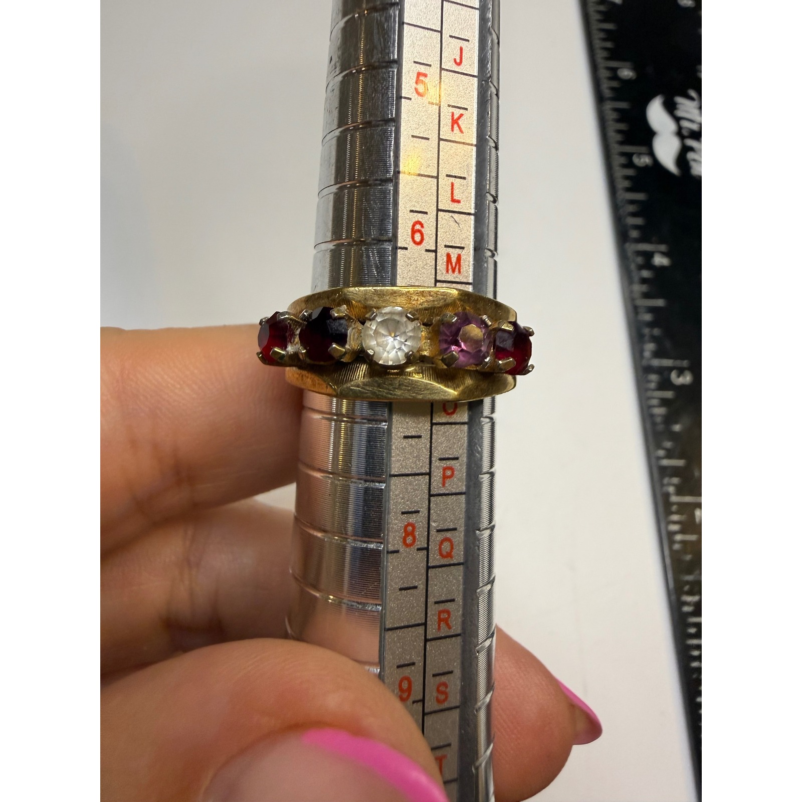 Sarah Coventry Gold Tone Multi Stone Rhinestone Ring Red Purple Clear Size 6.5